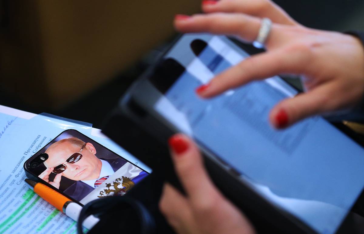 Железный занавес? Путин начинает тотальный контроль за россиянами