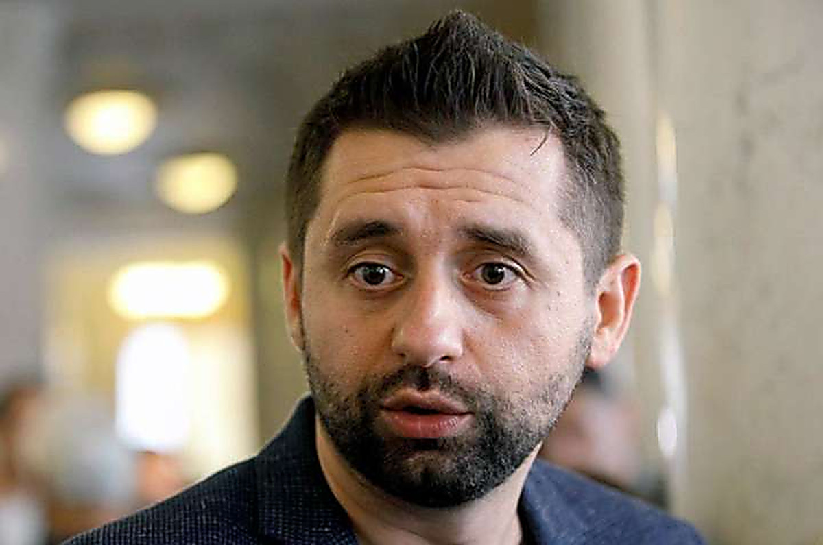 "Читайте сказки, Давид, очень полезно", – Казанский ответил на предложение Арахамии пустить воду в Крым в обмен на Донбасс