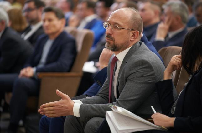 Хотел понравиться Зеленскому и ходил по конкурсам: топ-10 интересных фактов о Денисе Шмыгале