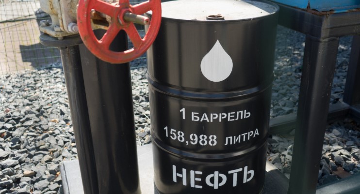 Дальше рубль? Российская нефть "ушла на дно" вслед за американскими торгами