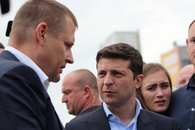 Народовластие догоняет президента Зеленского