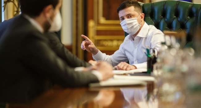 Журналист: так грубо власть не унижала достоинство украинцев с 2013 года. И это не преувеличение – просто констатация факта