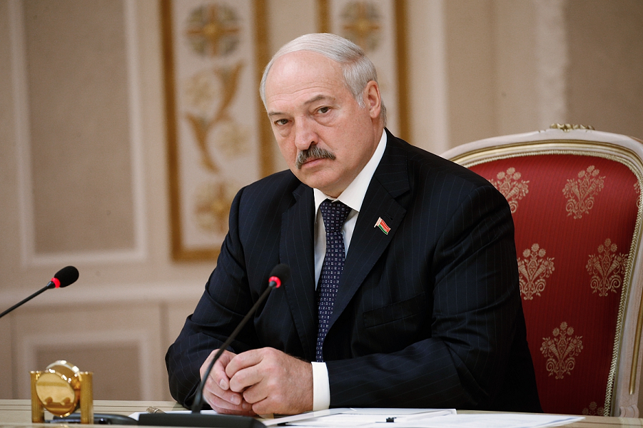 Лукашенко перешел в атаку: как Беларусь использует "коронавирусный" кризис против России