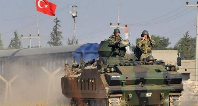 «Будет бить россиян?»: Турция активно наращивает военное присутствие в Сирии