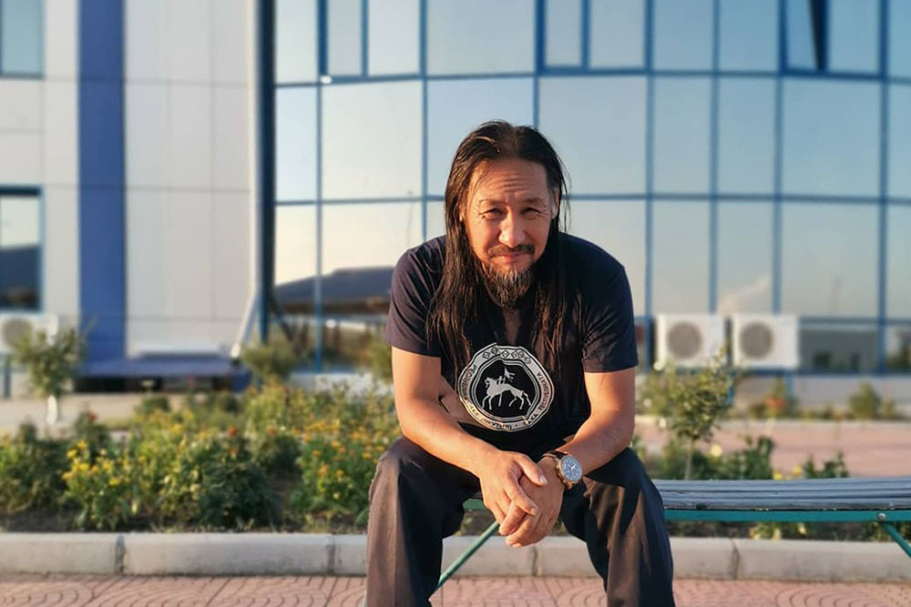 Шамана, который шел "выгонять" Путина, опять отправили в психбольницу (ВИДЕО)