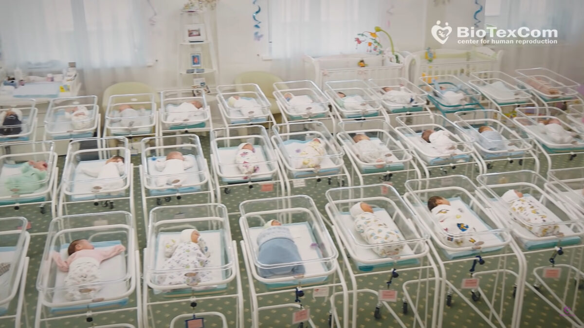 Запрет суррогатного материнства, или Как еще ограничить украинцев