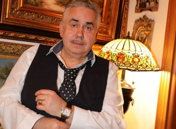 "Очень похоже, что Олег брал Берлин и печенегов подбивал". Садальский раскритиковал Газманова за фото с орденами
