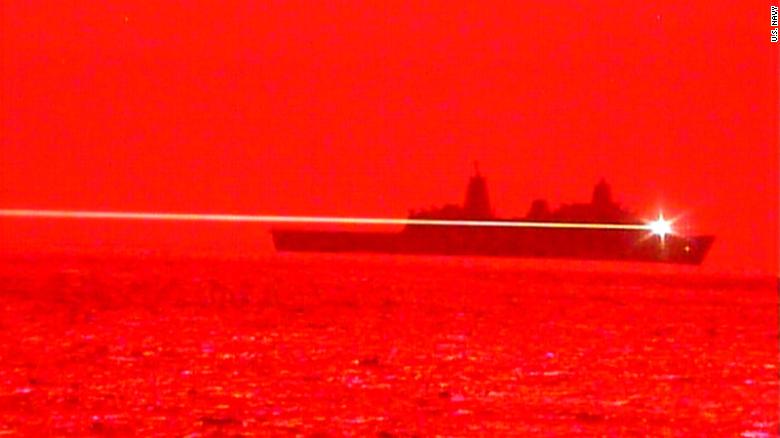 США успешно испытали лазерное оружие, способное уничтожать самолеты (Видео)