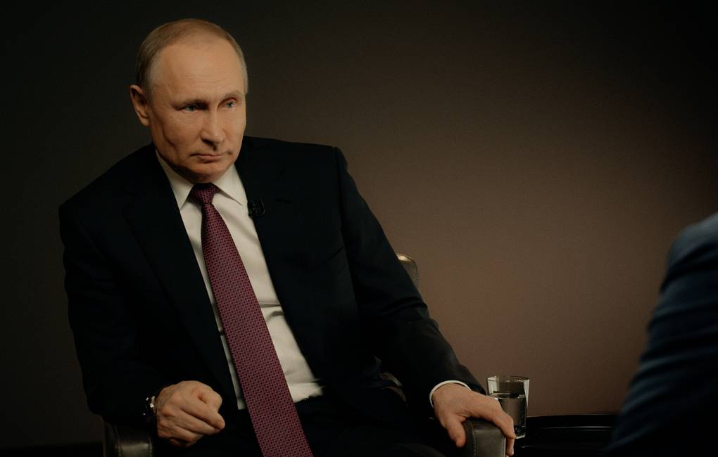 Военный спектакль: Как Путин шантажирует Зеленского
