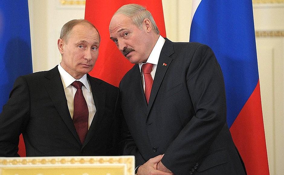 Ультиматум для Путина: Зачем Лукашенко едет на «парад Победы»