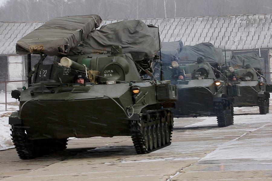 Россия создала на границе с Украиной три группировки войск, способных к внезапному наступлению