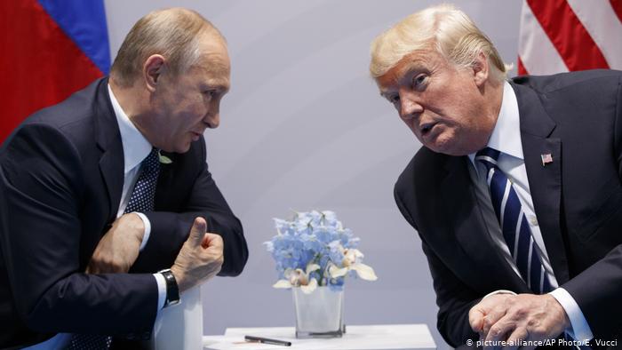 The Washington Post: Трамп пробил новое дно, его преданность Путину бьет через край