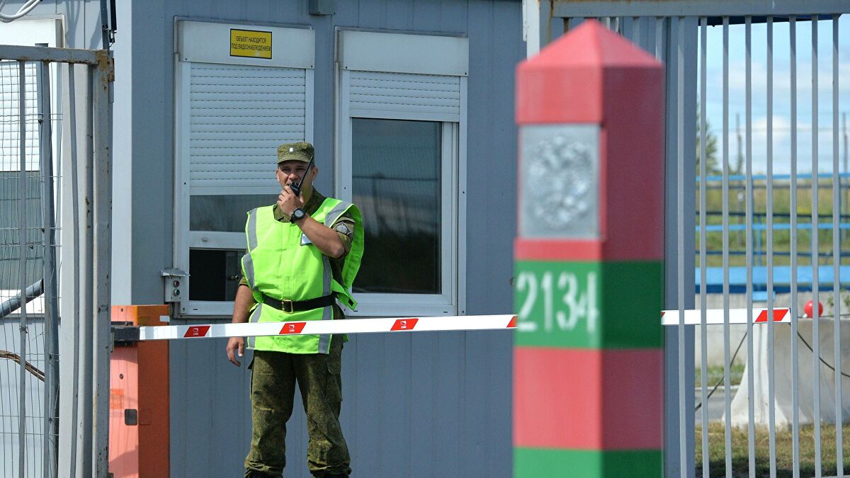 На границе России и Казахстана произошли столкновения: мигранты начали драку с Росгвардией