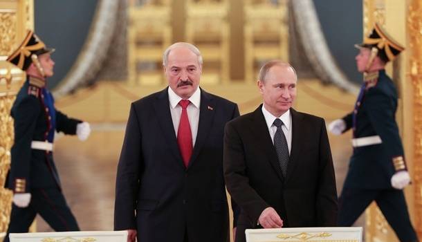 Лукашенко договорился с Путиным: При первом запросе Россия введет войска в Беларусь