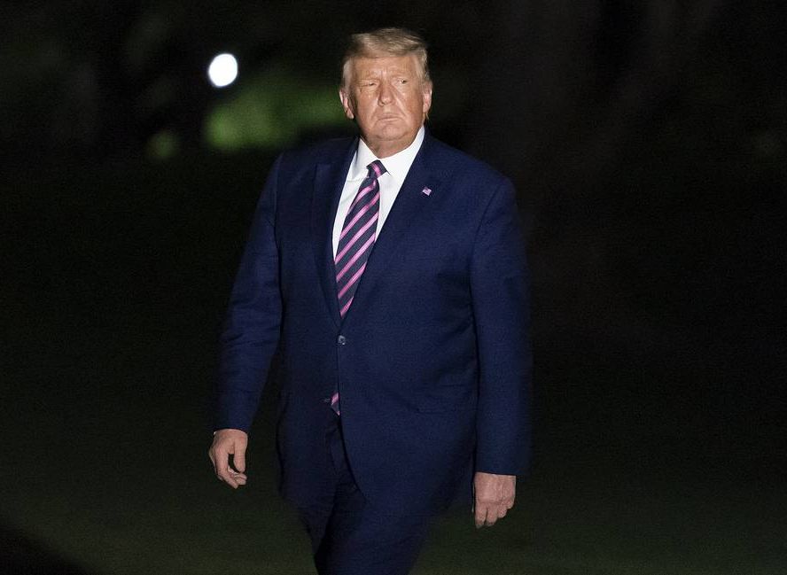 В США неизвестные прислали Трампу пакет с токсичным ядом — CNN