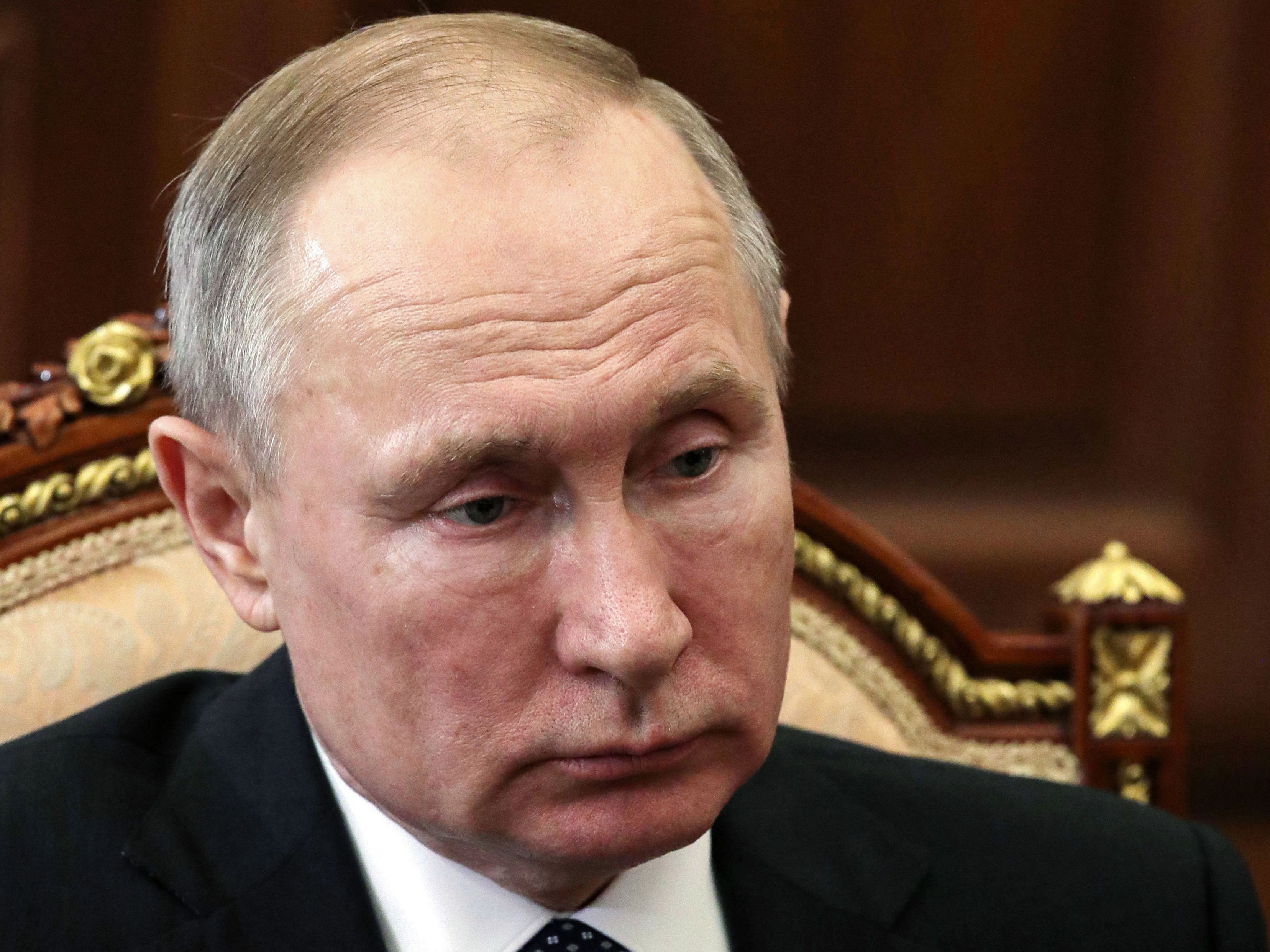 Братва уже колеблется и Путин это чувствует