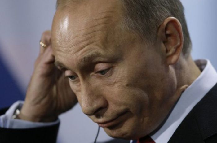 Путин потерял контроль. О чем говорят события в Беларуси и Кыргызстане
