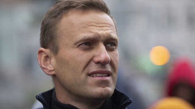 Навальный – об обысках в ФБК: "дармоеды" вынесли все оборудование и украли деньги у сотрудника. Видео
