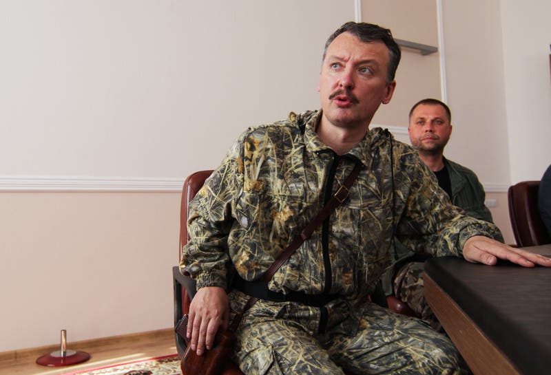 Главарь боевиков Стрелков признал, что боевики на Донбассе — ширма для российской армии (Видео)