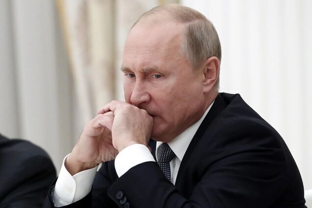 Ботокс, каблуки и "новичок" Путину уже не помогут