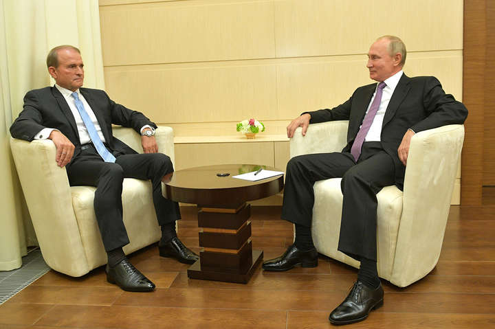 Россия «палит» свою агентуру: боевики на Донбассе начали открыто помогать Медведчуку