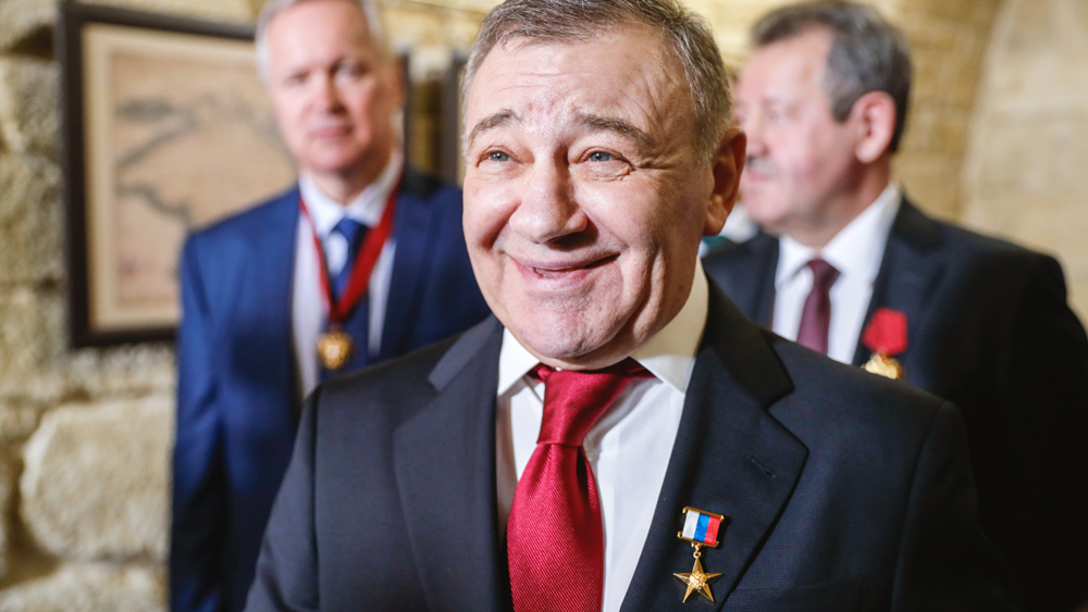 ✅ Ротенберг, назначен владельцем "дворца Путина" - он заявил, что «отель» принадлежит ему (Видео)