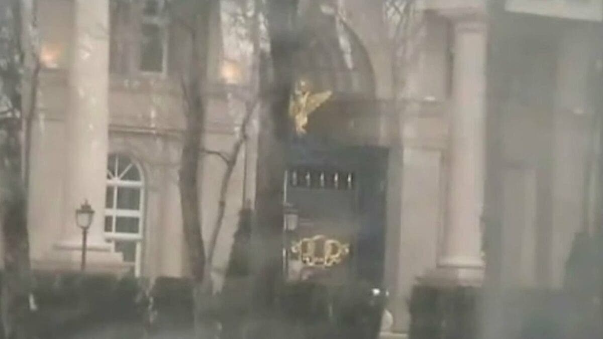 Появилось видео 2011 года с «дворцом Путина». Оно опровергает версию Кремля о «недостроенной гостинице»