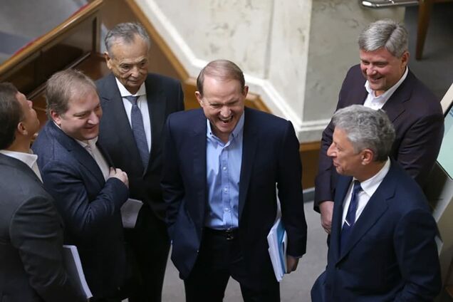 ОПЗЖ провела съезд и приняла резолюцию про начало процедуры импичмента Зеленского