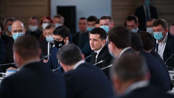 "Редко кто падал так быстро". Немецкое издание пишет о разочаровании украинцев и Запада в Зеленском