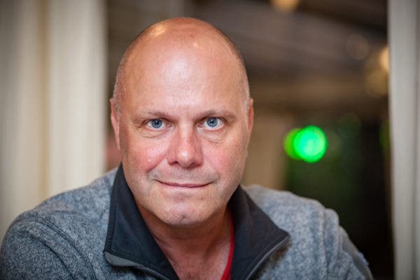 «В Думе достаточное количество дураков и истериков»: Российский музыкант Кортнев резко высказался о депутатах РФ