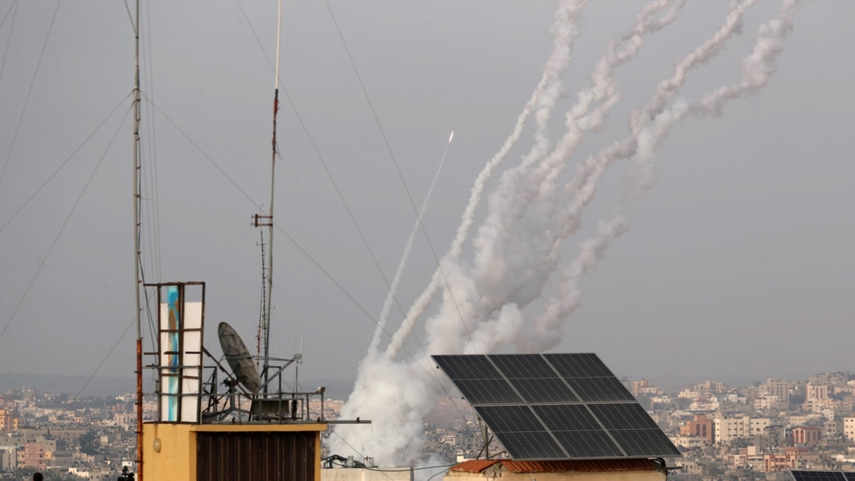ХАМАС выпустил уже более 1 тысячи ракет по Израилю: число жертв растет. Все детали, фото и видео