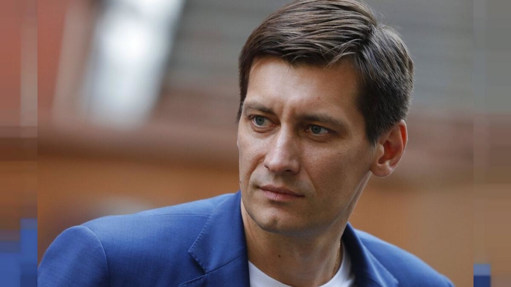 Гудков озвучил план Путина до 2024 года, исключив "военную авантюру"