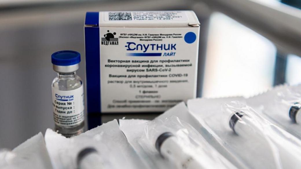 Донецкие медики о завезенной в ОРДЛО вакцине «Спутник Лайт»: «В самой России ее боятся делать»