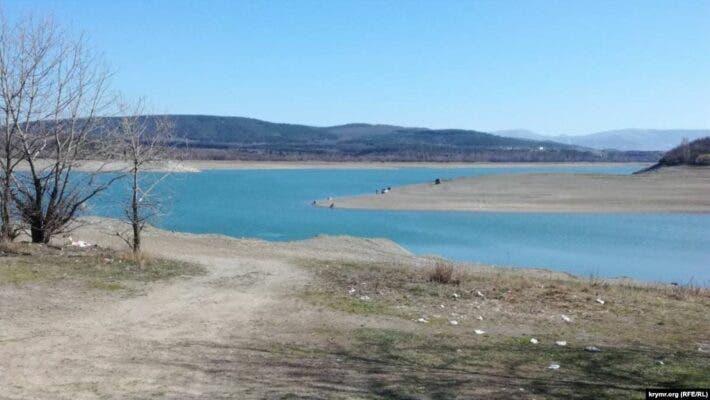 Новости Крымнаша. «Отобрали землю и берег у крымчан»