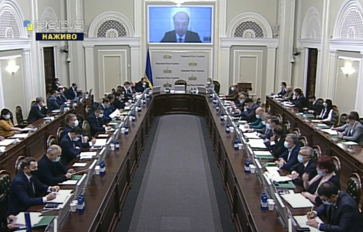 Разумков обратился к правоохранителям из-за «подкупа» нардепов, чтобы они голосовали за его отставку