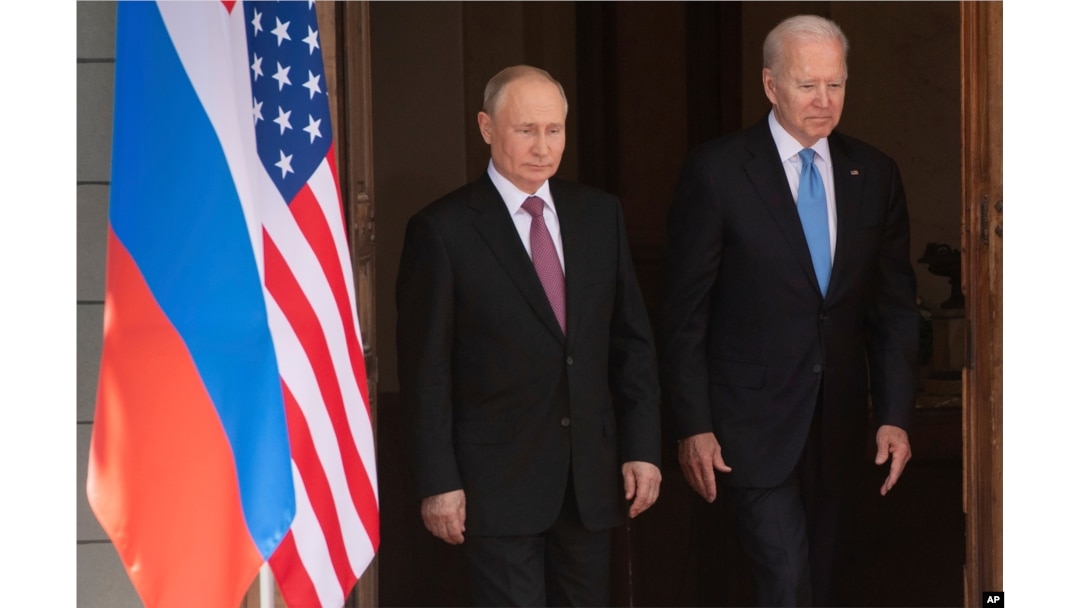 Итог встречи Путин-Байден: если не уйметесь, Россия вернётся к кнопочным телефонам, привет из ада!