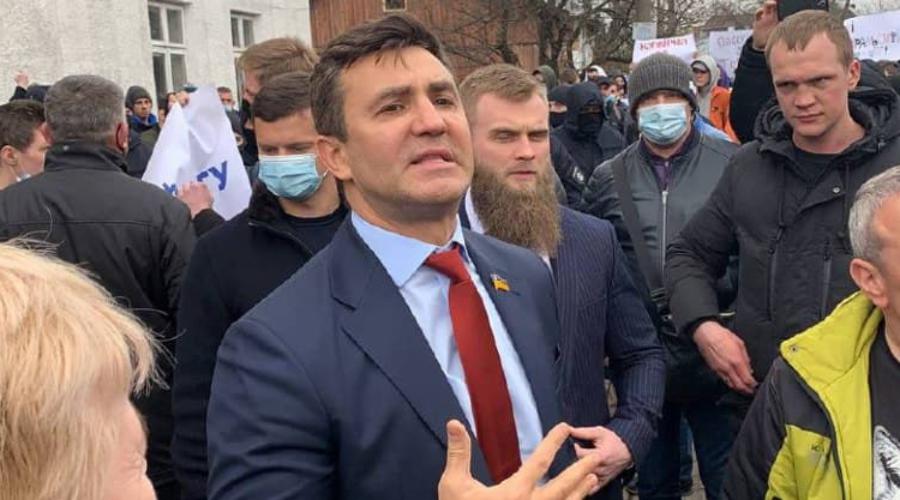 Тищенко влез в «Дом» и поблагодарил ассоциацию Гогилашвили