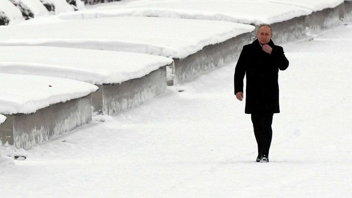 ПУТИН И КЛАДБИЩЕ