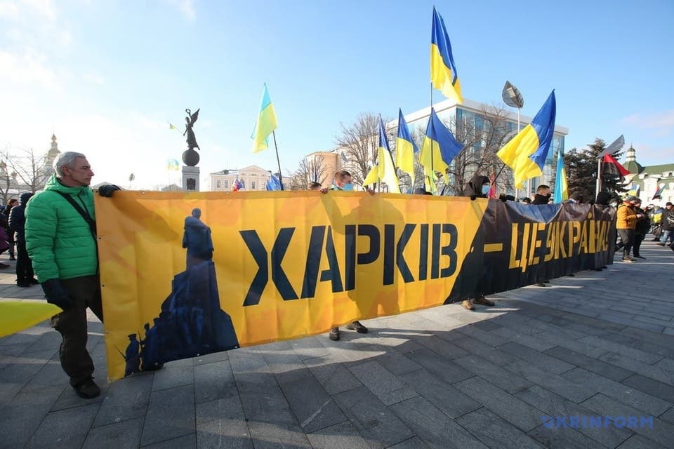“Харьков – это Украина“: На марш, который хотели запретить, вышли тысячи человек