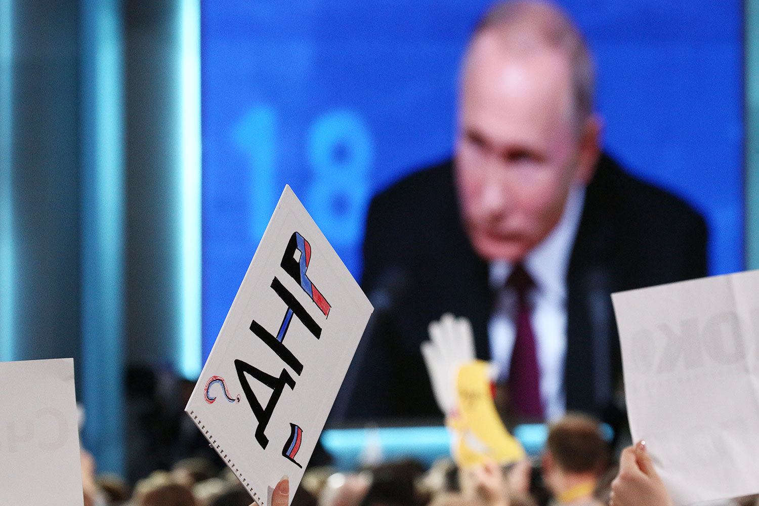Все нелюбители Путина горячо одобрят признание "ЛДНР". Это не то что "выстрел в ногу" – это пулеметная очередь по собственным нижним конечностям