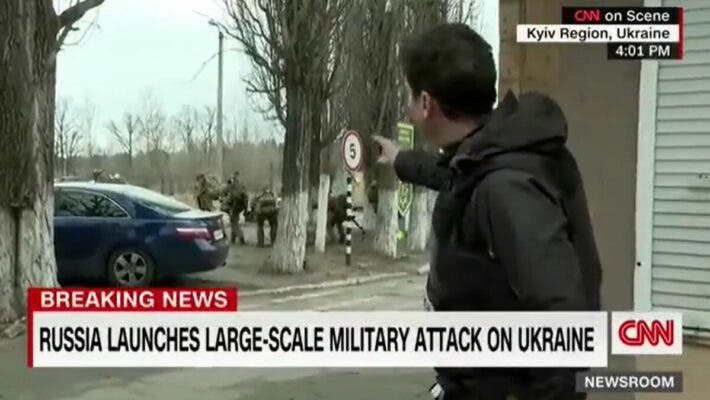 Украинским защитникам пришлось нанести удар по аэропорту в Гостомеле