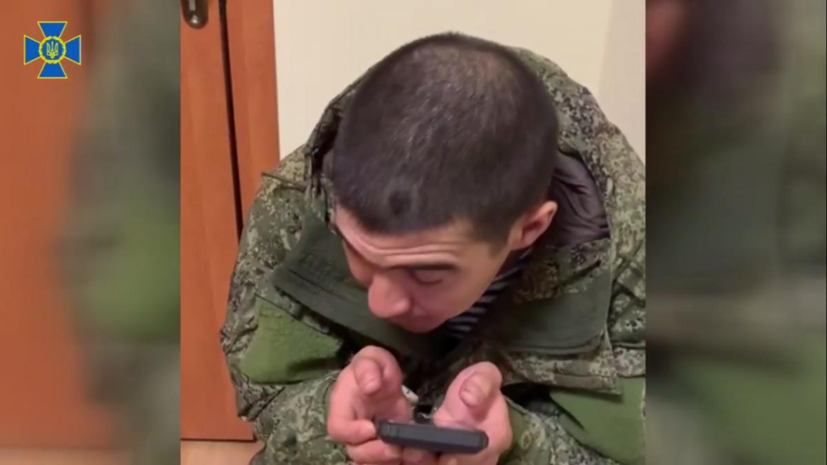Офицеры армии РФ убивают раненых, оставляют в поле и не говорят родным, – пленный об оккупантах