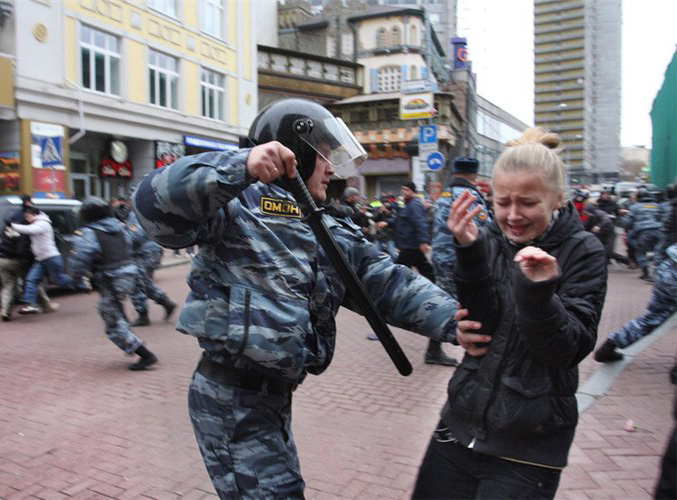 Вся эта орава кинется внутрь России. Проклятое место