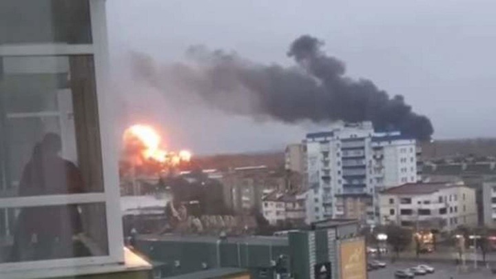 «Это попытка остановить действия нашей авиации» – Арестович о ночной бомбардировке городов