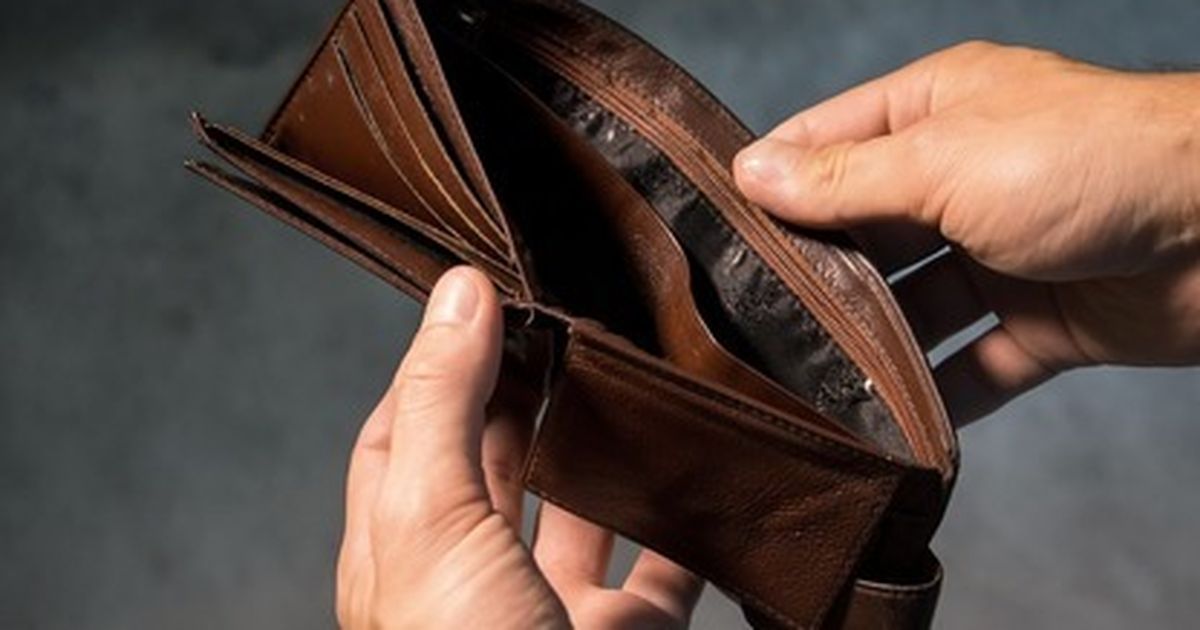 Купоны, охота на валютчиков и фашистский режим: что ждет Россию под санкциями