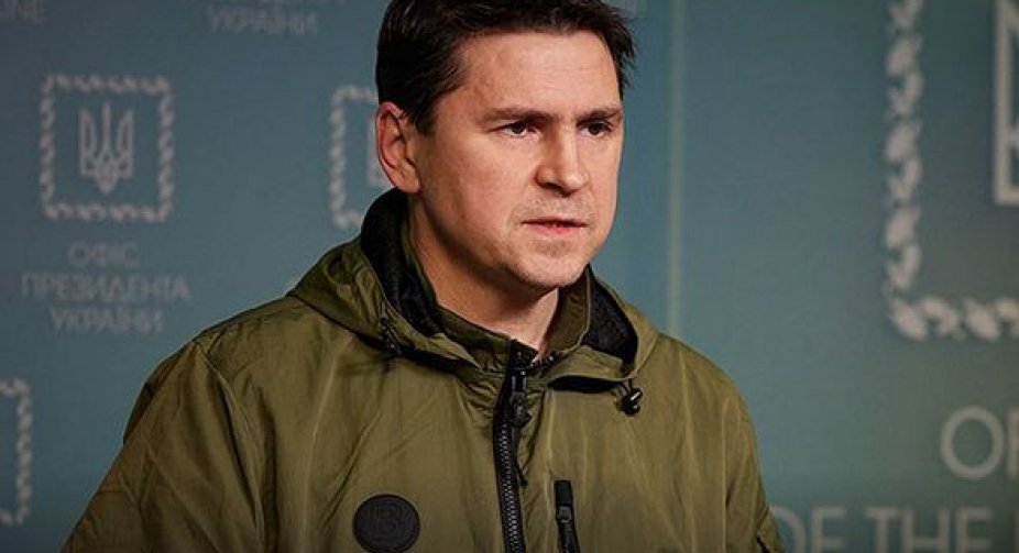 Подоляк: российская армия практически не умеет воевать, а лишь бомбит гражданские объекты