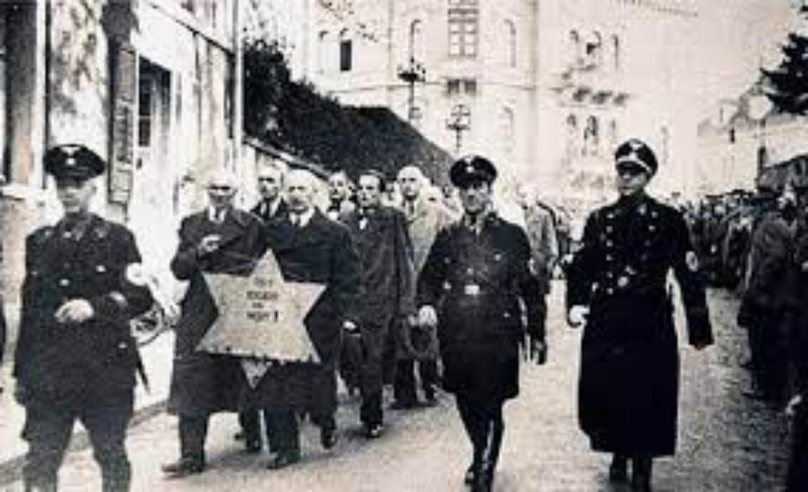 Путин утвердил фашизм - государственной идеологией России