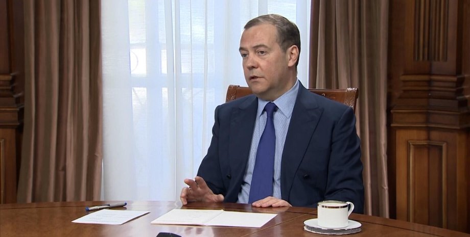 "Элита" РФ пытается дистанцироваться от Путина из-за его решения напасть на Украину