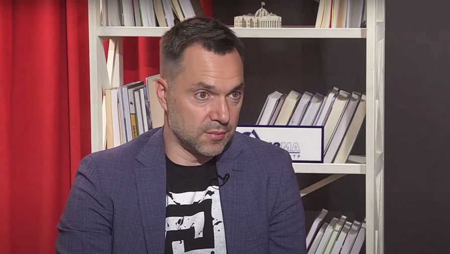 Арестович призвал украинцев не оскорблять мусульман, пытаясь унизить кадыровцев