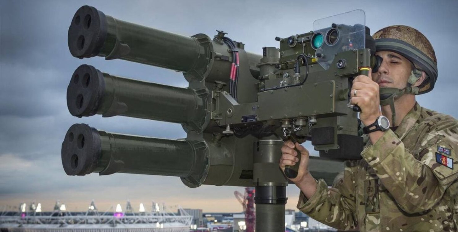 Борис Джонсон сдержал слово. В Украину прибывают зенитные ракетные комплексы Starstreak